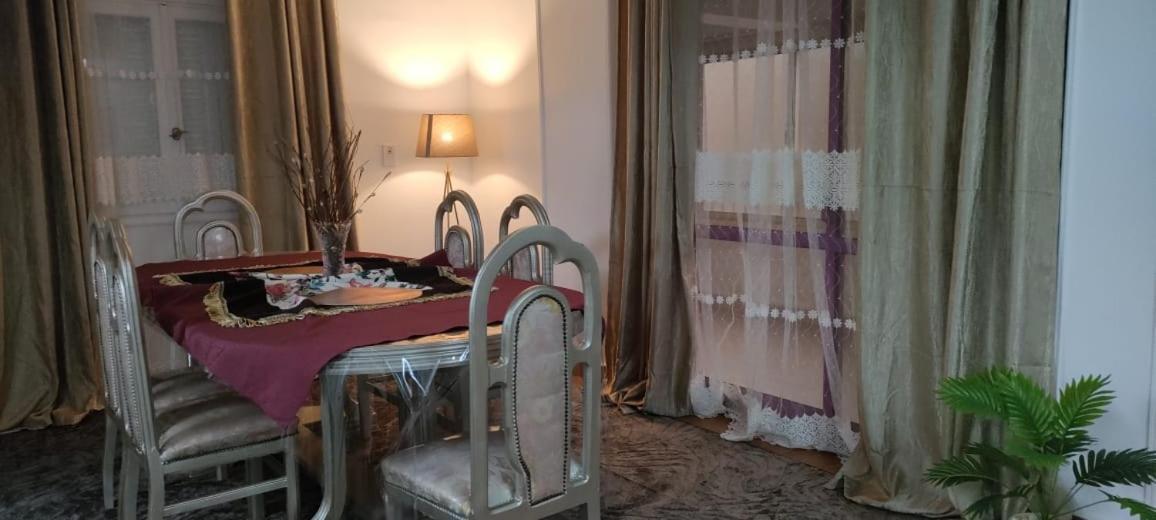 Excellent House Apartment *